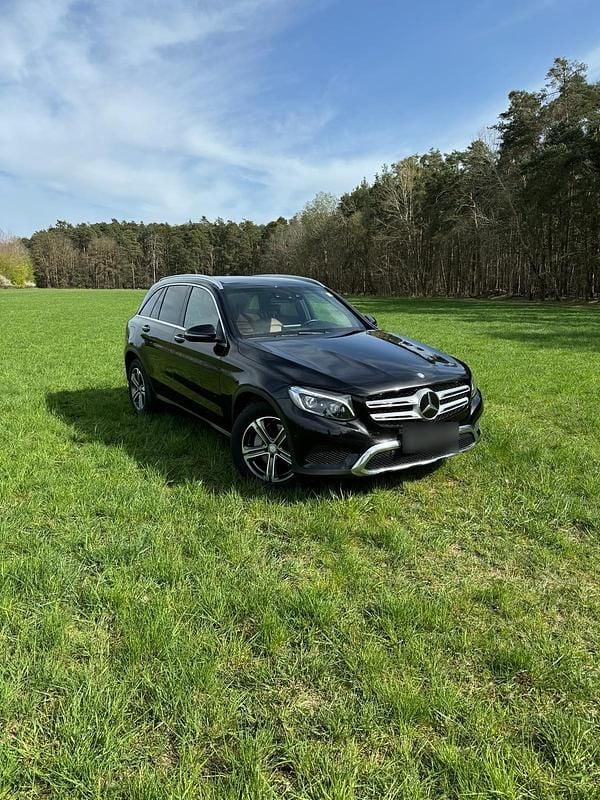 Gebraucht Mercedes GLC250 204 PS (150 kW) 2016 Schwarz SUV