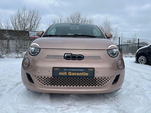 Gebraucht Fiat 500e Basis 86 kW (118 PS) 2023 Kleinwagen