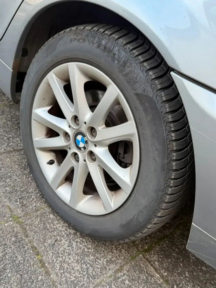 Gebraucht BMW 320 150 PS (110 kW) 2005 Silber Kombi