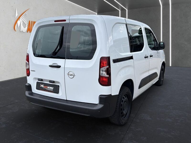 Gebraucht Opel Combo Edition 102 PS (75 kW) 2024 Weiß Van / Kleinbus