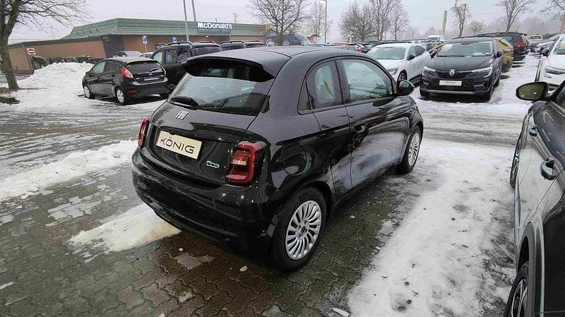 Gebraucht Fiat 500e 86 kW (118 PS) 2023 Schwarz Limousine