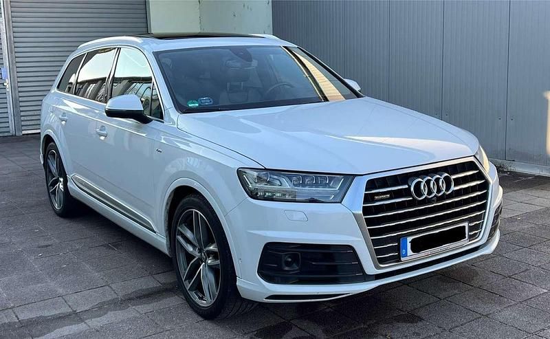 Gletscherweiß metallic Gebraucht 2018 Audi Q7 SUV | 35.899 € (Teuer) - Bild 1/4