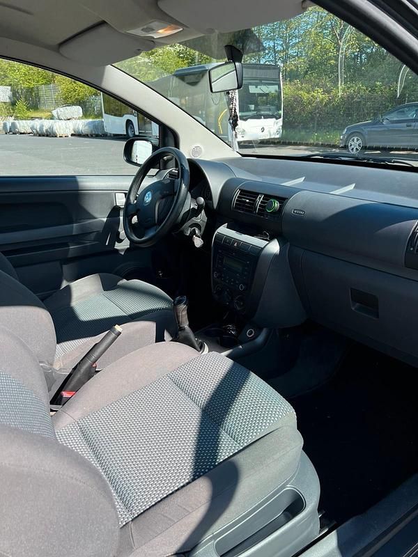 Second-hand VW Fox 55 CP (40 kW) 2007 Andere farben Hatchback