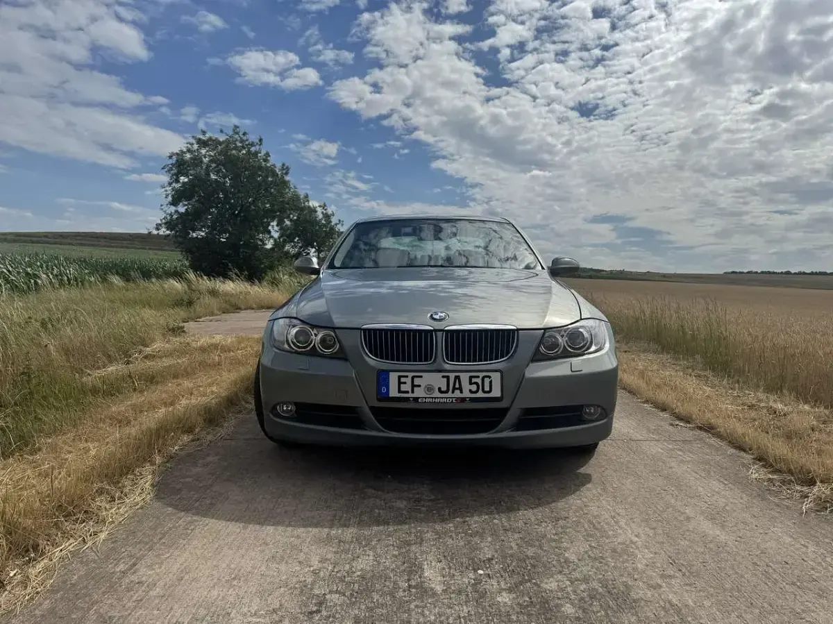 Gebraucht BMW 325 218 PS (160 kW) 2007 Grün Limousine