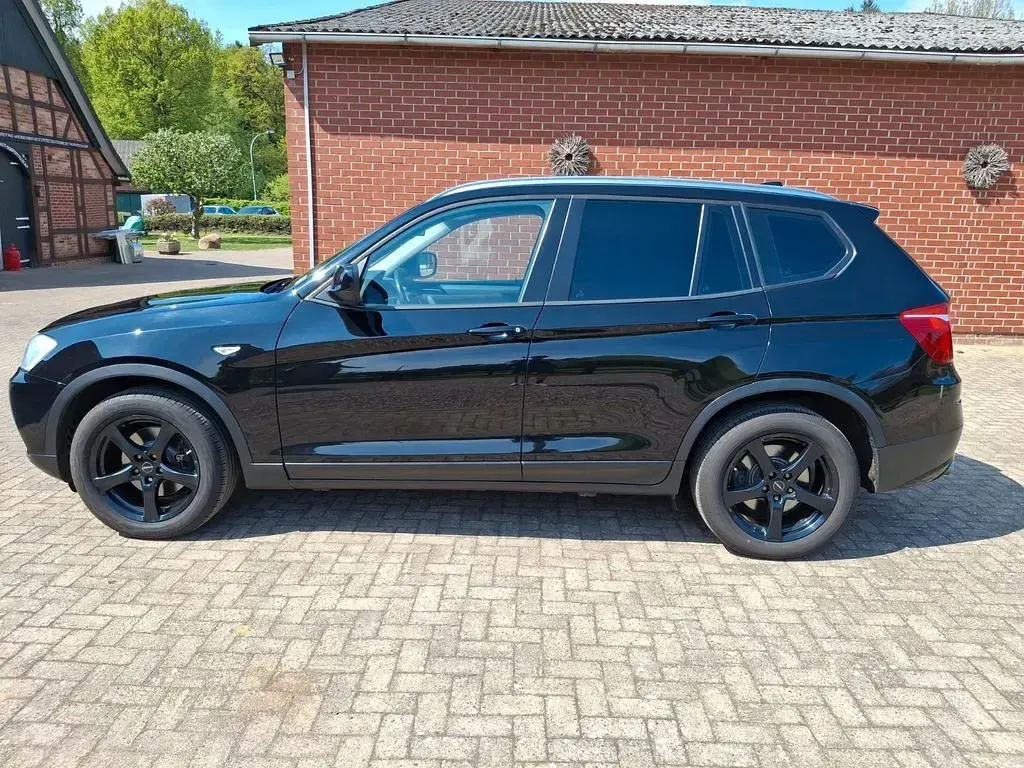 Gebraucht BMW X3 143 PS (105 kW) 2013 Schwarz SUV