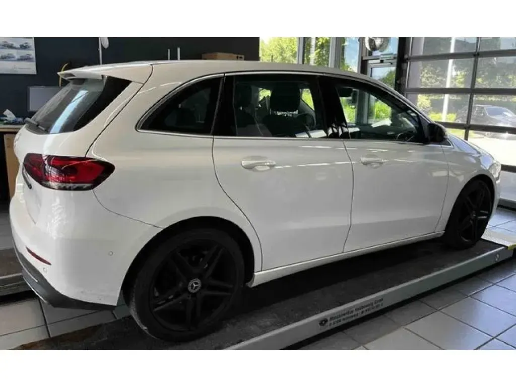 Gebraucht Mercedes 200 150 PS (110 kW) 2020 Polarweiss  unilack Kombi