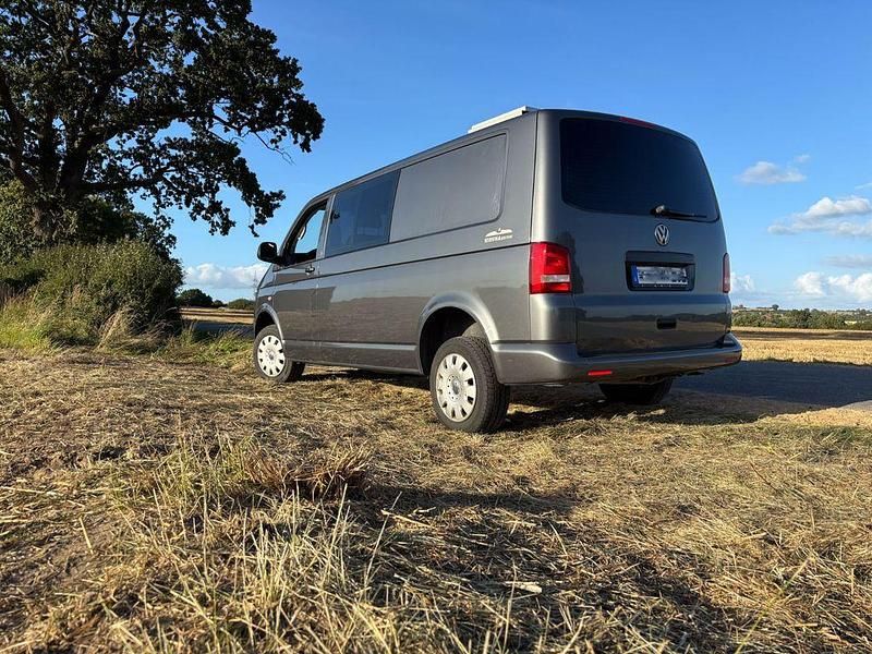 Gebraucht VW T5 140 PS (102 kW) 2011 Grau Van