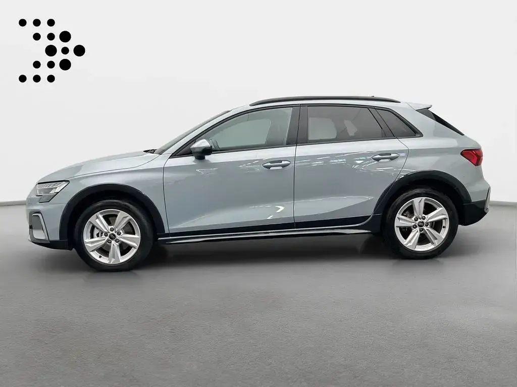 Gebraucht Audi A3 Ambiente 150 PS (110 kW) 2025 Pfeilgrau perleffekt Limousine