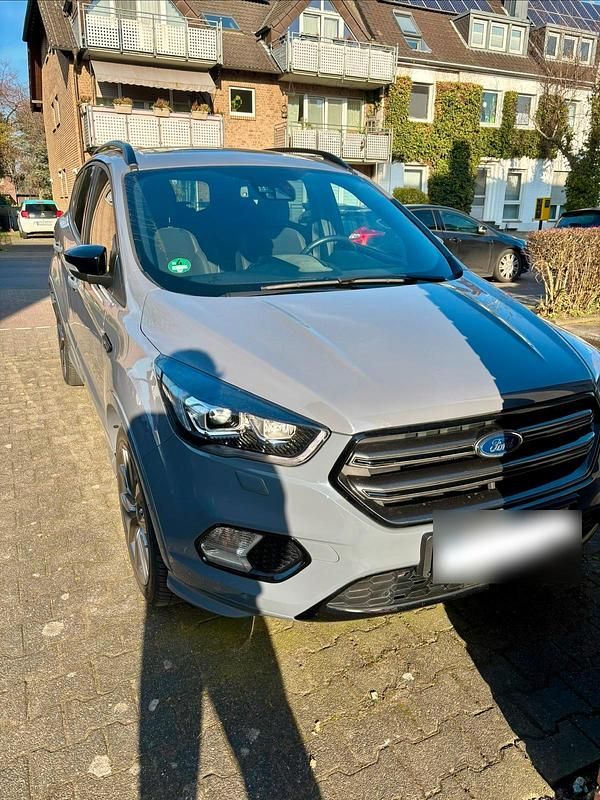 Gebraucht Ford Kuga ST-Line 240 PS (176 kW) 2019 Grau SUV