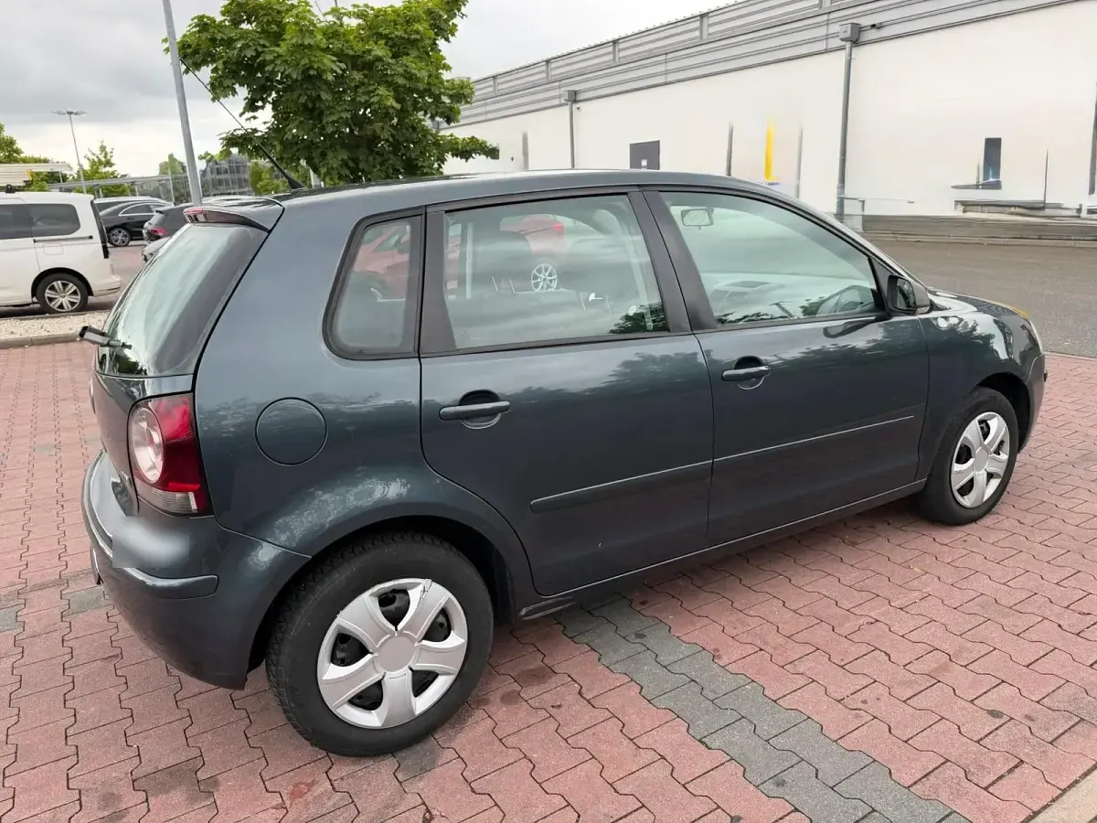 Gebraucht VW Polo 80 PS (58 kW) 2006 Grau Kleinwagen