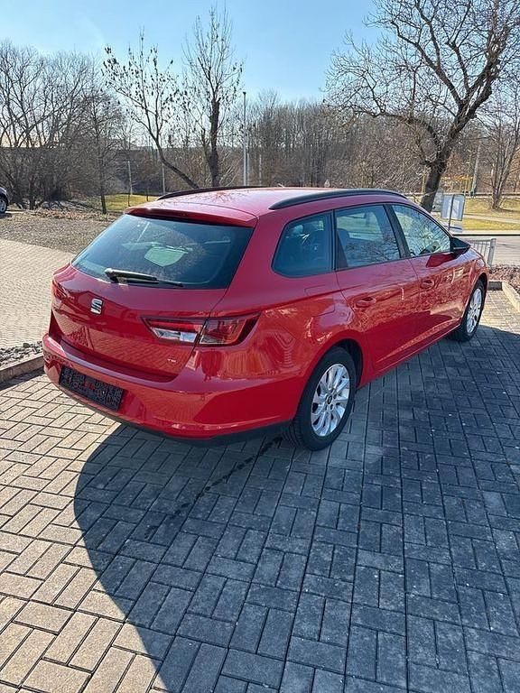 Gebraucht Seat Leon ST Style 105 PS (77 kW) 2014 Rot Kombi