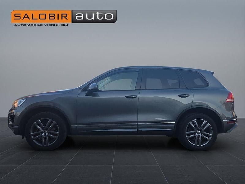 Gebraucht VW Touareg Terrain Tech 262 PS (192 kW) 2017 Meteorgrau/canyon grey SUV