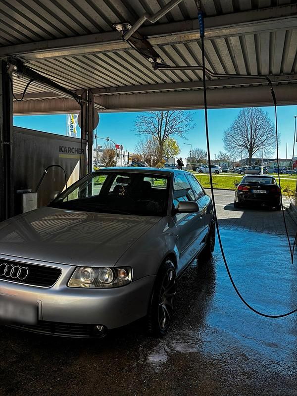 Gebraucht Audi A3 130 PS (95 kW) 2002 Silber Kleinwagen