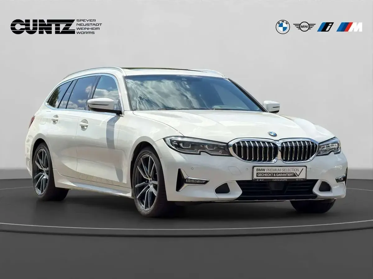 Gebraucht BMW 320 190 PS (139 kW) 2026 Alpinweiß Kombi