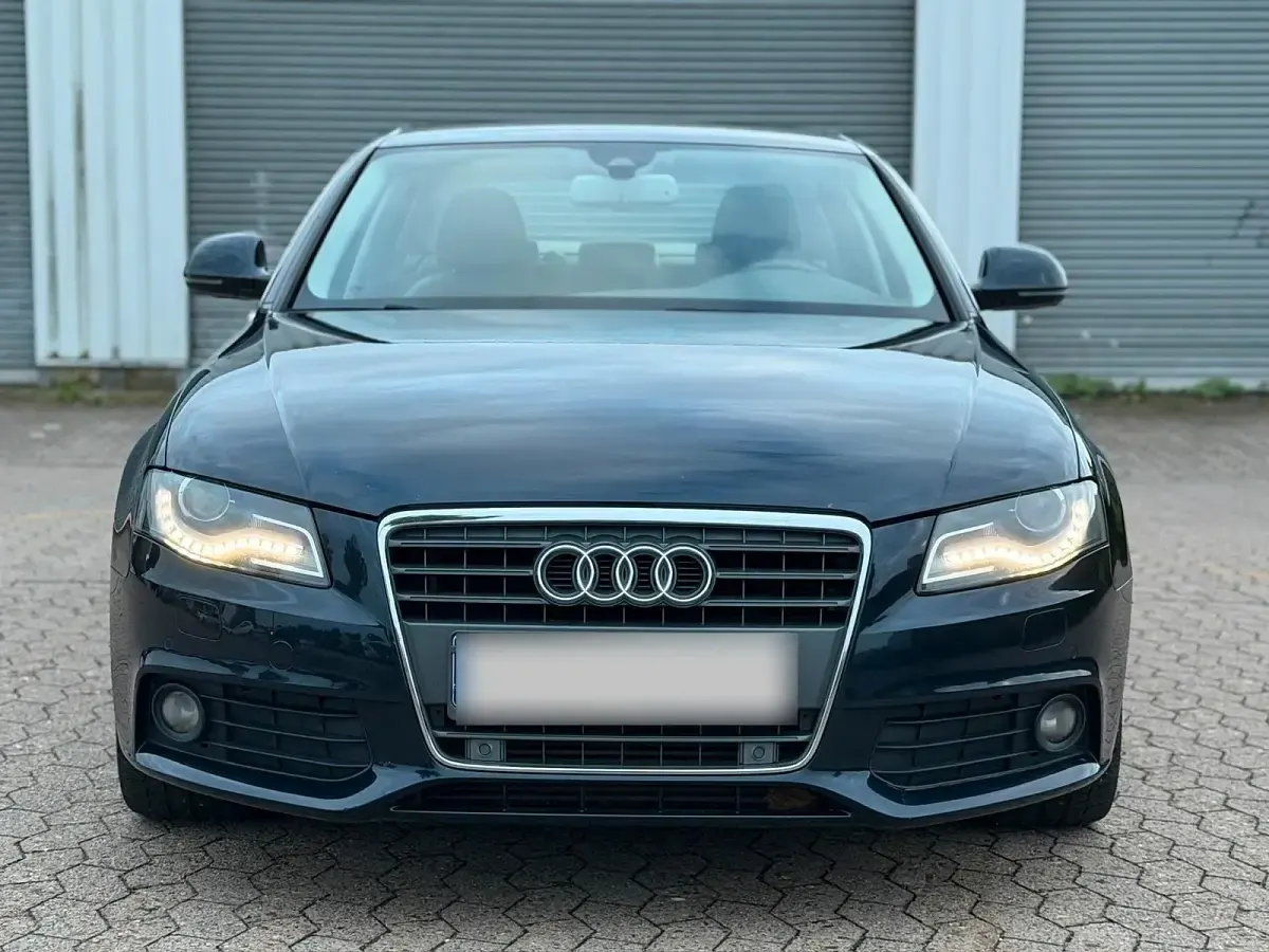Gebraucht Audi A4 190 PS (139 kW) 2008 Blau Limousine