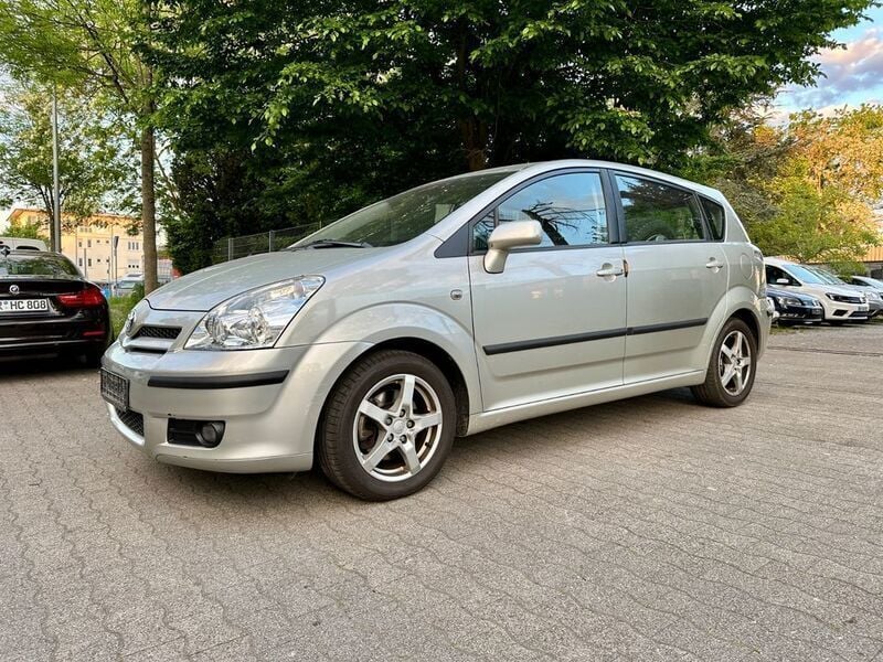Silber Gebraucht 2006 Toyota Corolla Verso Sol Van / Kleinbus | 4.800 € (Guter Preis) - Bild 1/4