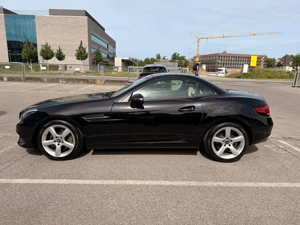 Gebraucht Mercedes SLC200 184 PS (135 kW) 2017 Schwarz Cabrio