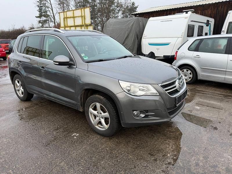 Gebraucht VW Tiguan Sportline 140 PS (102 kW) 2011 Grau SUV