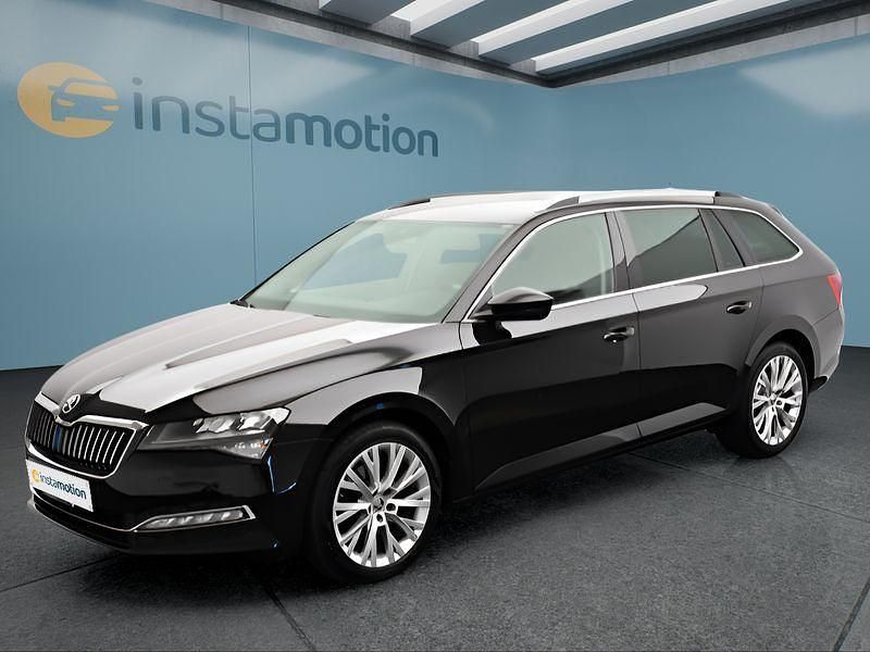 Schwarz Gebraucht 2022 Skoda Superb Kombi | 29.499 € (Teuer) - Bild 1/4