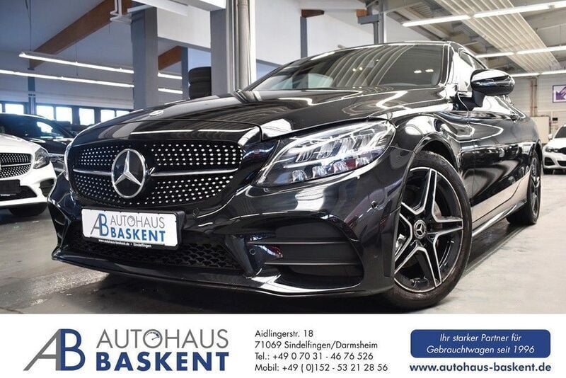 Ung. schwarz Gebraucht 2020 Mercedes C180 AMG line Coupé | 26.490 € (Superpreis) - Bild 1/4