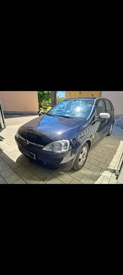 Używany Opel Corsa 75 KM (55 kW) 2003 Hatchback