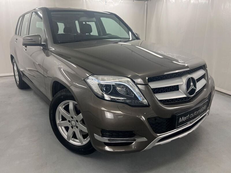 Grau Gebraucht 2015 Mercedes GLK250 SUV | 22.900 € (Fairer Preis) - Bild 1/4