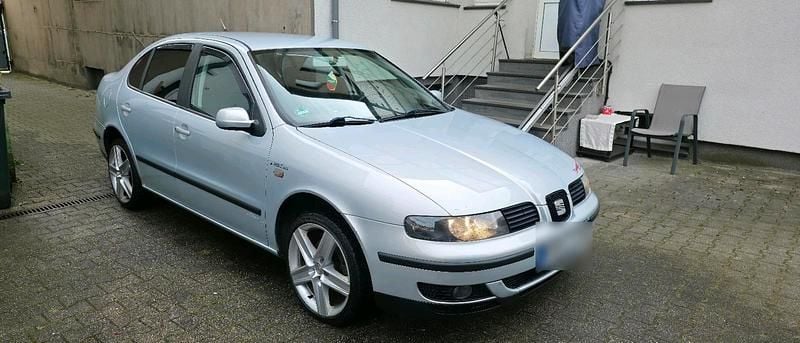 Gebraucht Seat Toledo 125 PS (91 kW) 2001 Silber Limousine