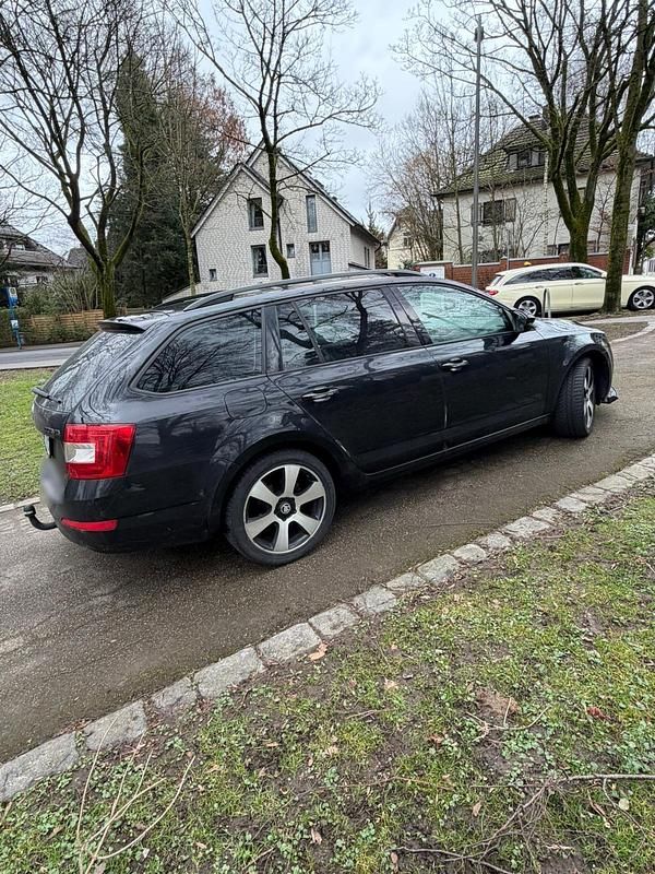 Gebraucht Skoda Octavia 170 PS (125 kW) 2016 Schwarz Kleinwagen