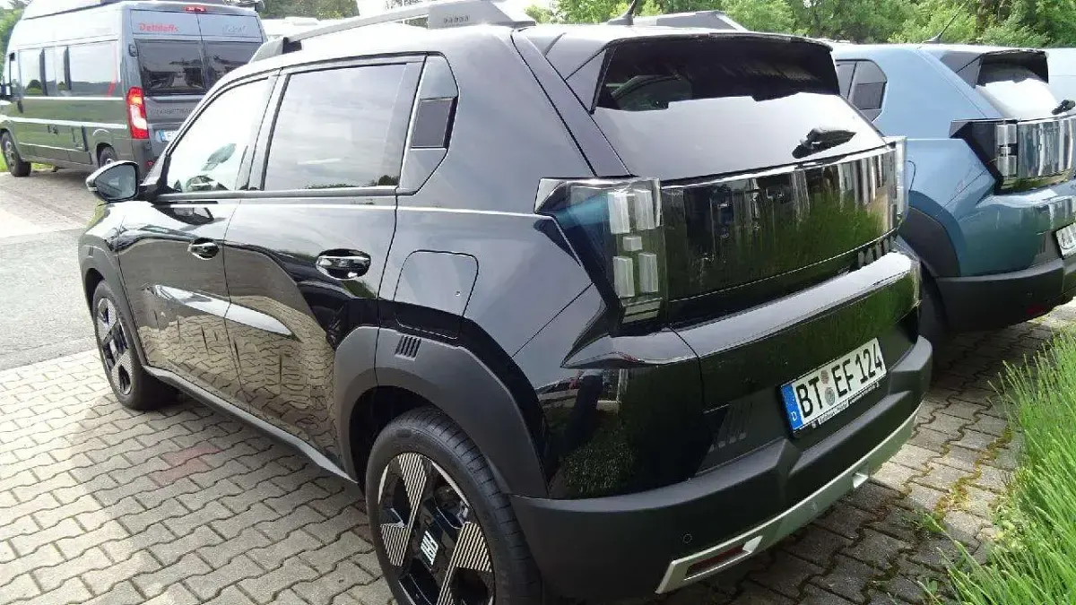 Gebraucht Fiat Grande Panda La Prima 101 PS (74 kW) 2026 Cinema schwarz Kleinwagen