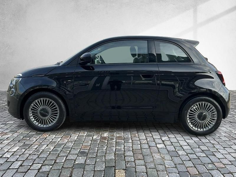 Gebraucht Fiat 500e Icon 69 kW (95 PS) 2023 Onyxschwarz Limousine