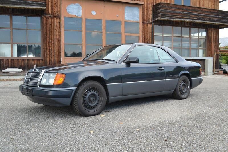 Schwarz Gebraucht 1989 Mercedes E300 Coupé | 6.900 € - Bild 1/4