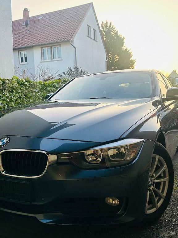 Gebraucht BMW 320 Efficient Dynamics 184 PS (135 kW) 2014 Grau Limousine