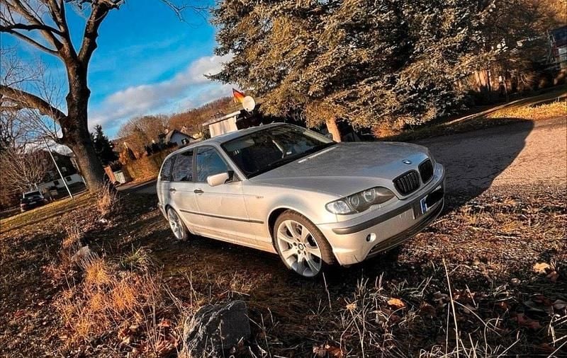 Gebraucht BMW 325 192 PS (141 kW) 2003 Silber Kombi