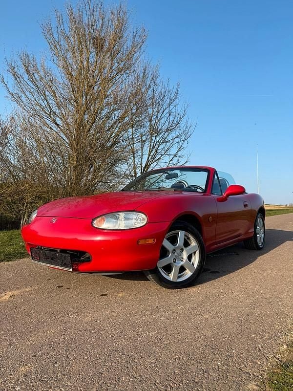 Gebraucht Mazda MX5 110 PS (80 kW) 1999 Rot Cabrio