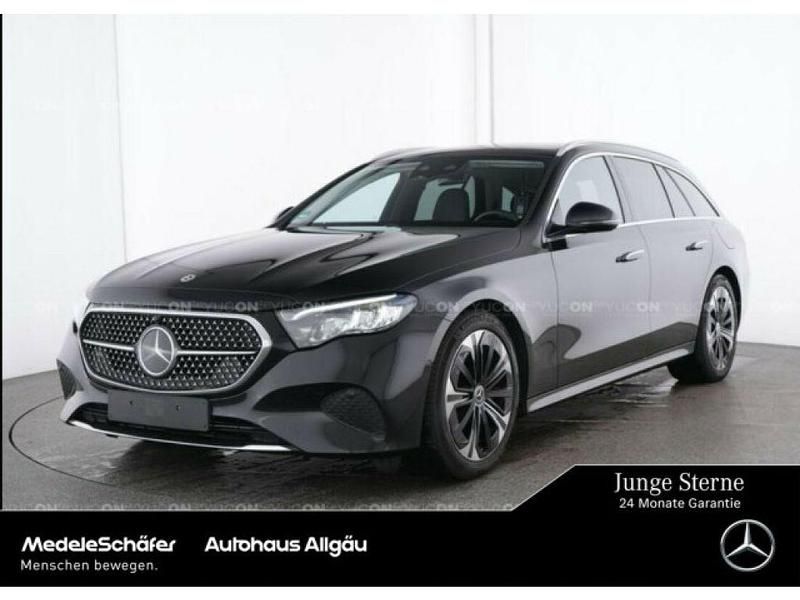 Lack obsidianschwarz (metallic) Gebraucht 2024 Mercedes E300 Avantgarde Kombi | 51.469 € (Fairer Preis) - Bild 1/4