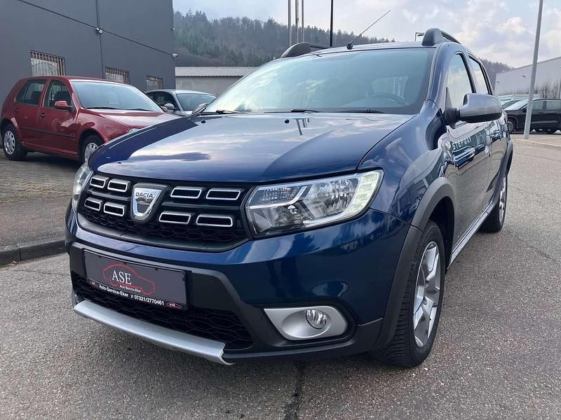 Gebraucht Dacia Sandero Prestige 90 PS (66 kW) 2017 Blau cosmos Kleinwagen