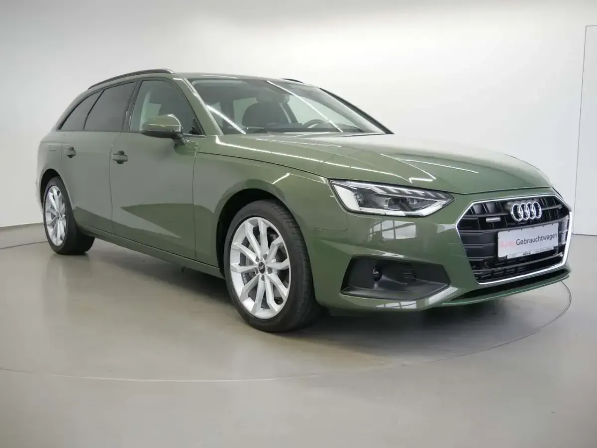 Second-hand Audi A4 204 CP (150 kW) 2023 Verde Break