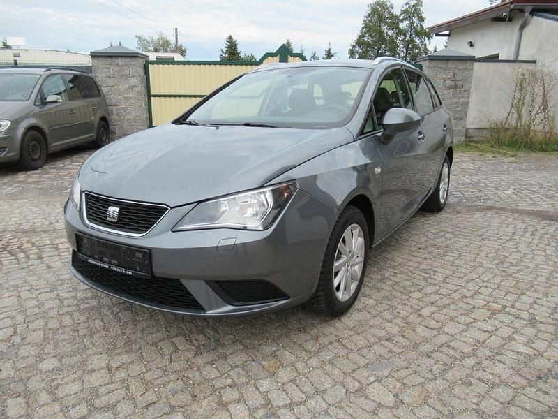 Grau Gebraucht 2013 Seat Ibiza Style Limousine | 7.000 € (Etwas zu teuer) - Bild 1/4