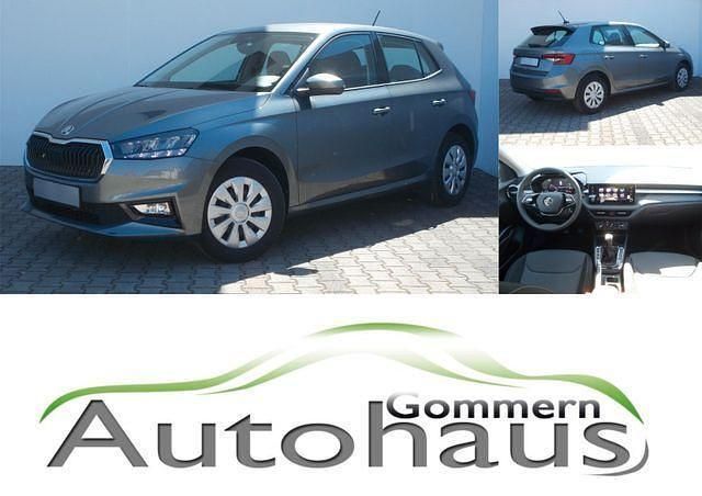 Grau Gebraucht 2024 Skoda Fabia Selection Limousine | 15.950 € (Guter Preis) - Bild 1/4