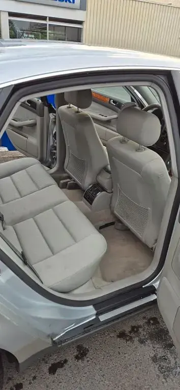 Gebraucht Audi A6 170 PS (125 kW) 2002 Grau Limousine