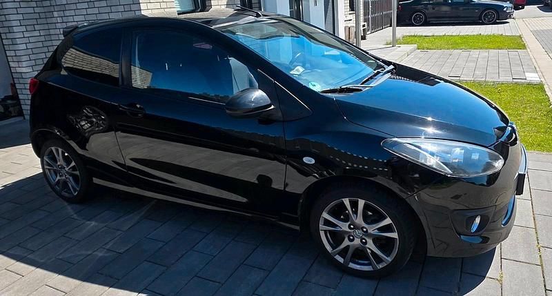 Usata Mazda 2 86 CV (63 kW) 2009 Nero Utilitaria