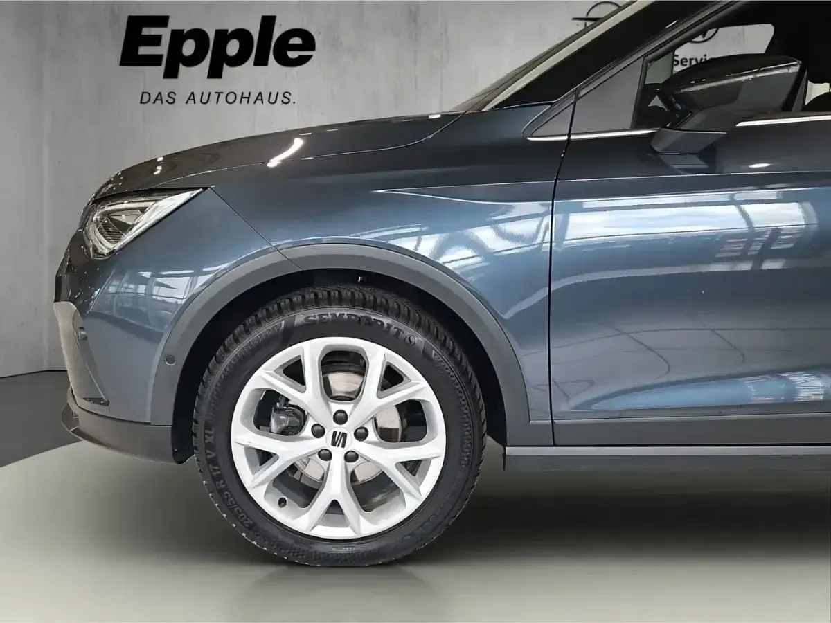 Gebraucht Seat Arona FR 110 PS (80 kW) 2023 Grau SUV