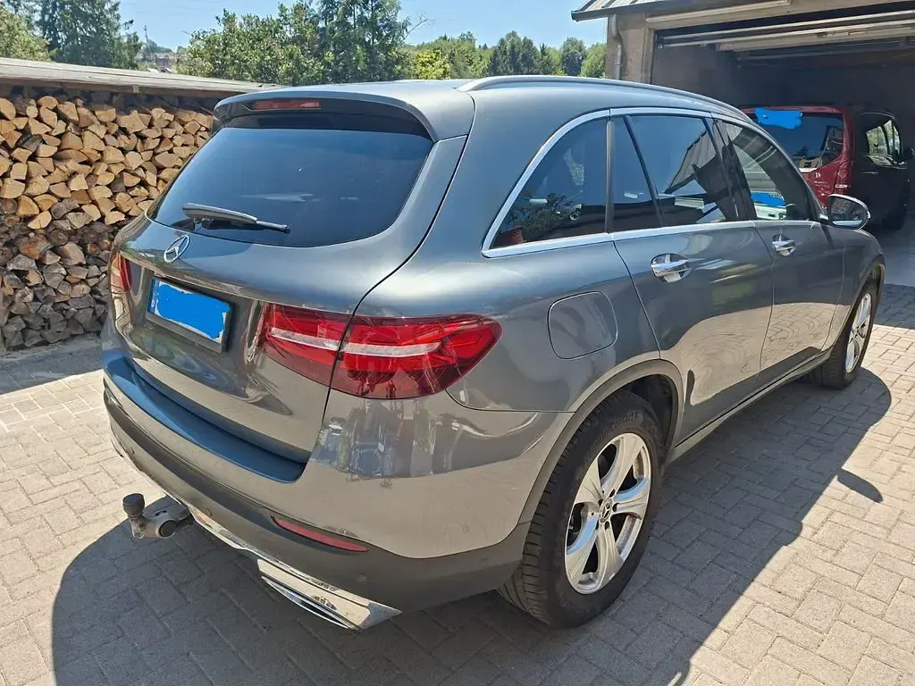 Gebraucht Mercedes GLC250 204 PS (150 kW) 2019 Grau SUV