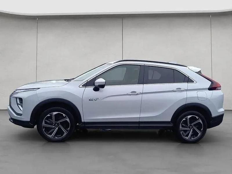 Gebraucht Mitsubishi Eclipse Cross Basis 188 PS (138 kW) 2024 Titanweiß SUV
