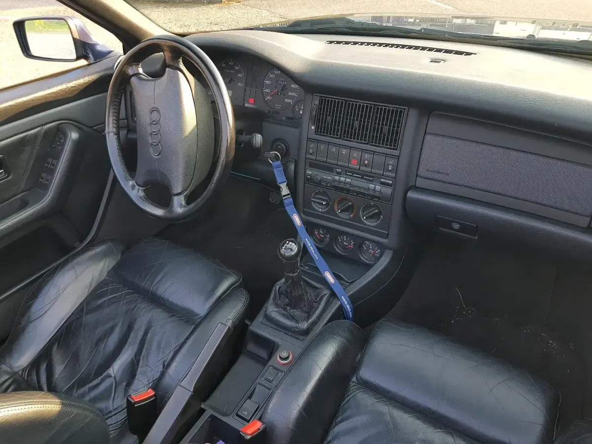 Gebraucht Audi Cabriolet 116 PS (85 kW) 2026 Blau Cabrio