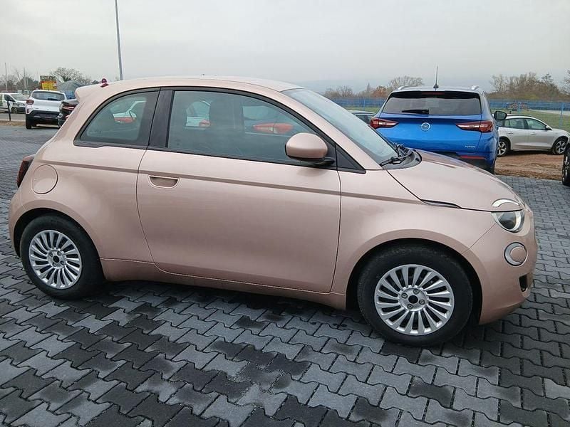 Gebraucht Fiat 500e Connect 69 kW (95 PS) 2023 Gold Kleinwagen