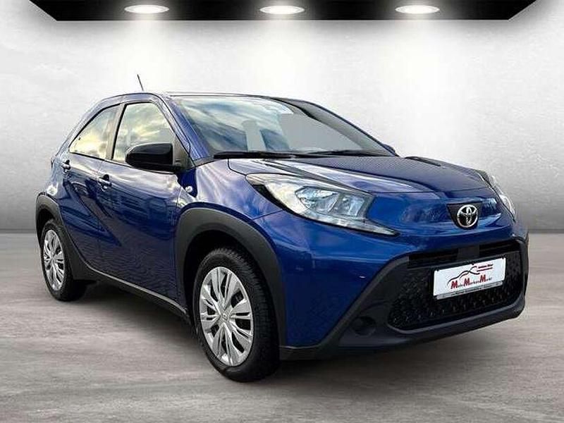 Gebraucht Toyota Aygo 72 PS (52 kW) 2024 Blau Kleinwagen