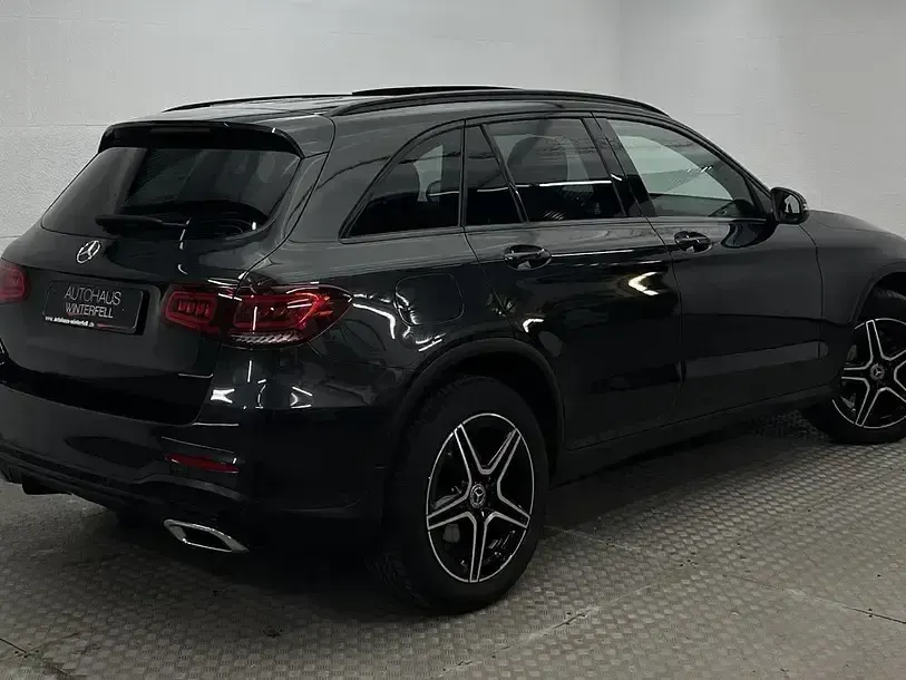 Gebraucht Mercedes GLC300 AMG 258 PS (189 kW) 2022 Graphite grau SUV