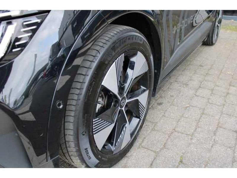 Gebraucht Renault Mégane IV Evolution 160 kW (218 PS) 2023 Black pearl schwarz (metallic) Limousine