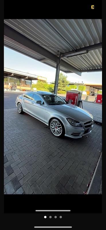 Silber Gebraucht 2013 Mercedes CLS500 Limousine | 35.999 € - Bild 1/4
